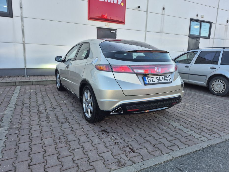 Honda Civic VIII 1.8 i-VTEC 140 CP • Full Option • Automat • 2006