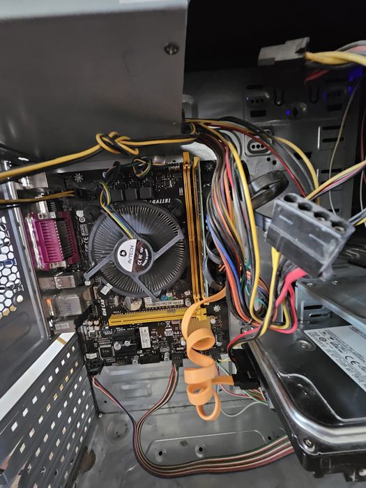 igravoy kompyuter ddr 4 sotiladi