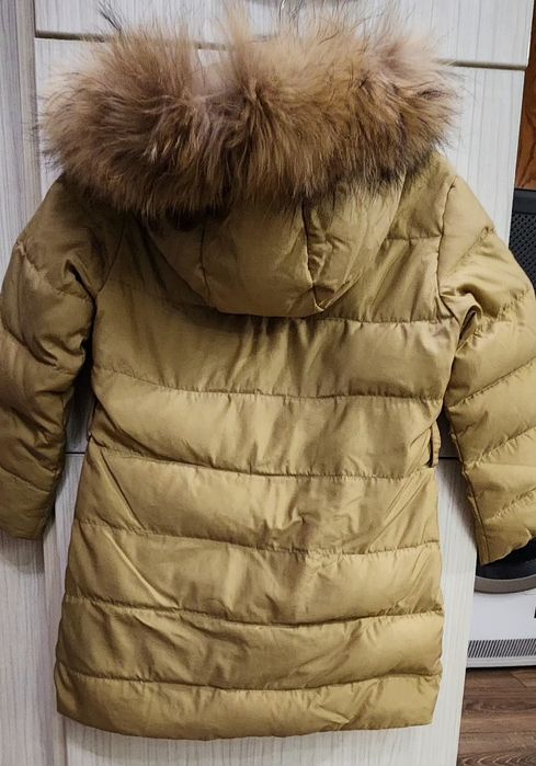 Beneton Пухенка с Качулка с Естествен косъм