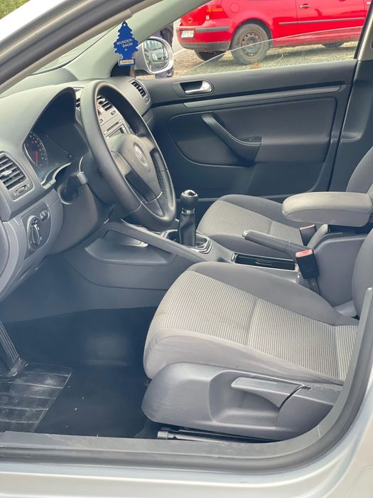 Vand vw golf 5 variant 1.9tdi.an 2009.