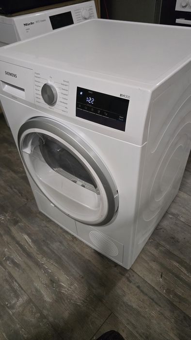 Сушилня Siemens термо помпа 8кг