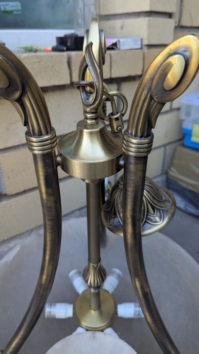 Продам люстры, производства Италия