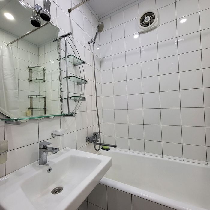 Срочно Сдаётся квартира Луначарский турон санатория 2-комн евро ремонт