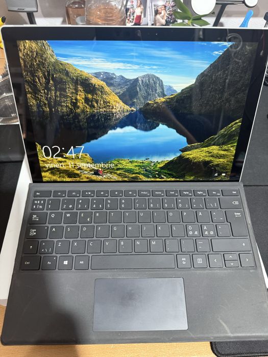 Microsoft Surface Pro 4 i5 7300u 8gb 256ssd