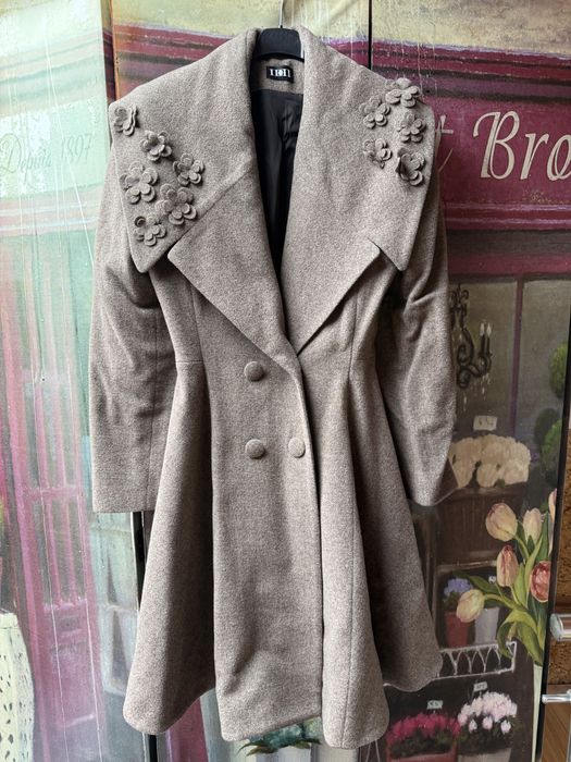 Кафяво палто IDDI