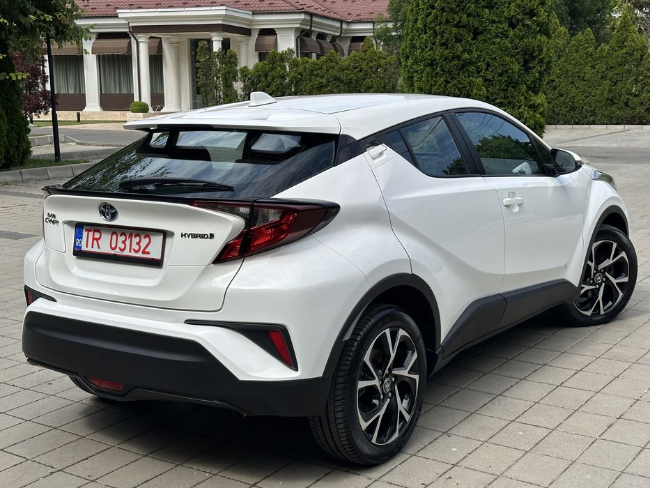 TOYOTA C-HR 2024 — imagine 4