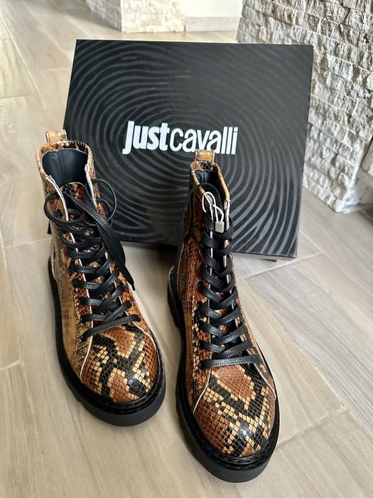 Нови оригинални обувки Just Cavalli