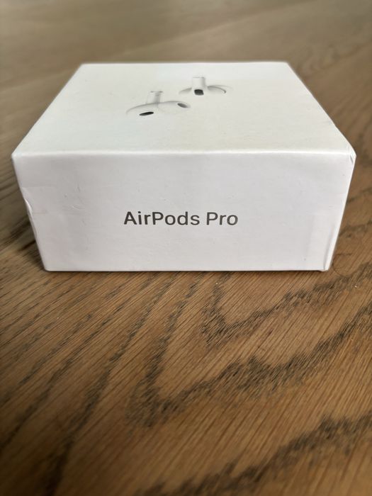 Airpods pro 2, new, in great condition