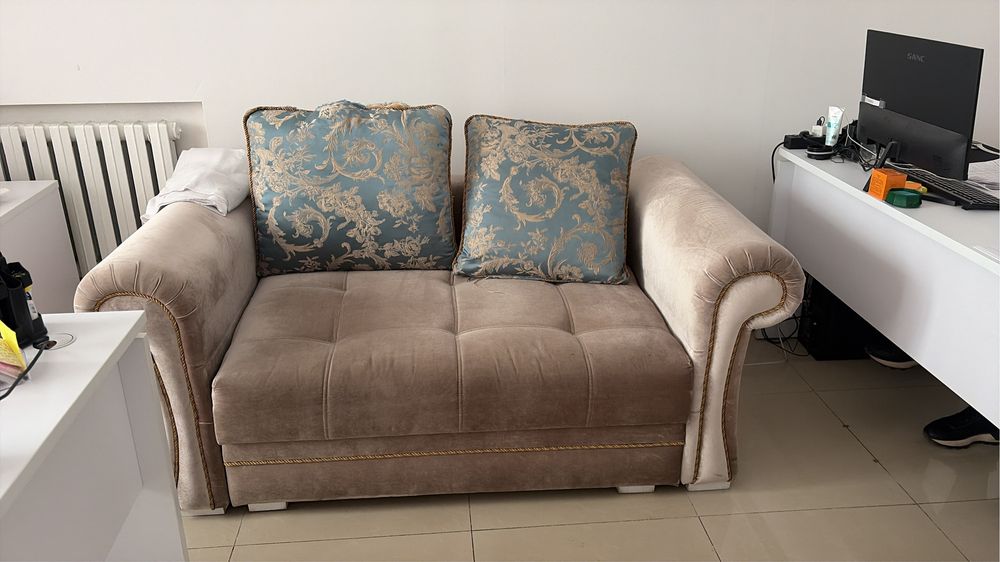 Диван в хорошем состоянии