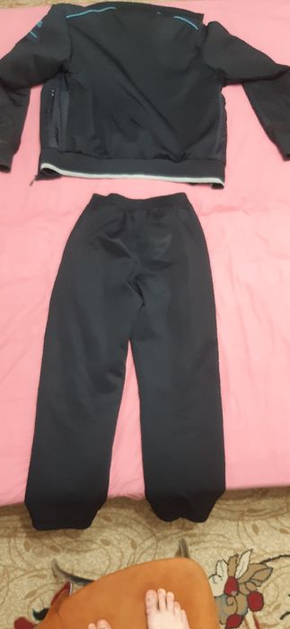 Продаётся  спортивный костюм