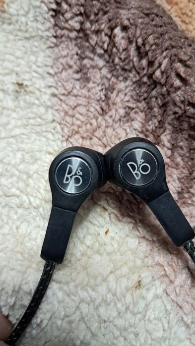 Beoplay H5 Wireless