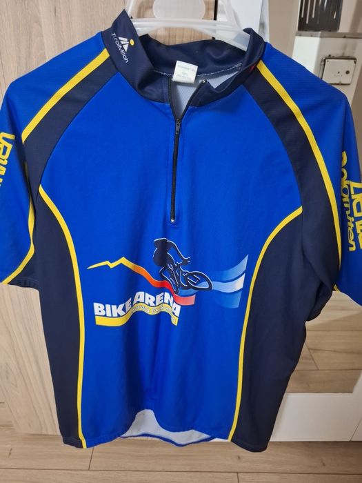Vând tricouri ciclism diferite mărimi! 
Tricou ciclism pe șosea Replică Decathlon AG2R La Mondiale Team