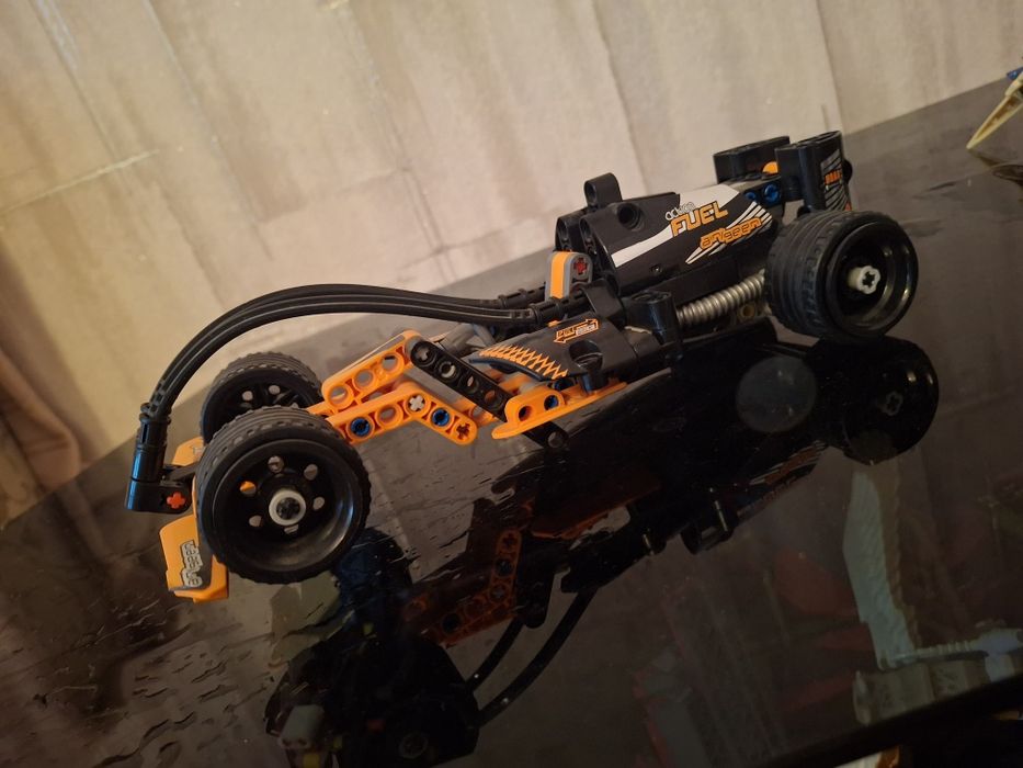 Машина лего гонки