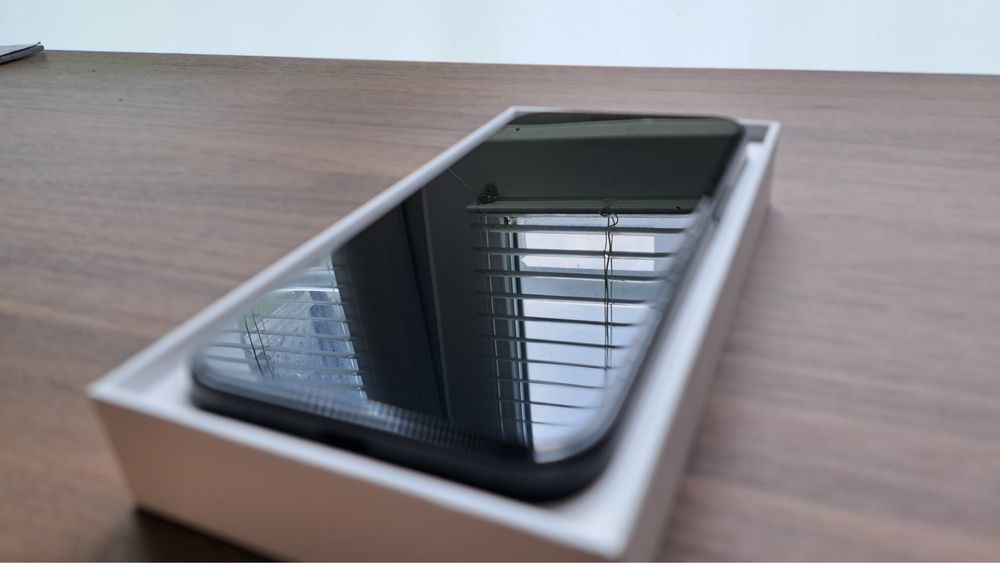 iPhone 15; без забележки