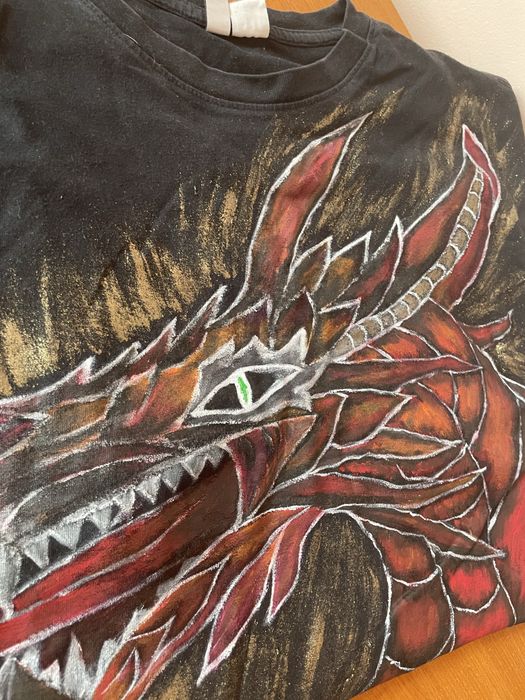 Tricou pictat manual – design dragon