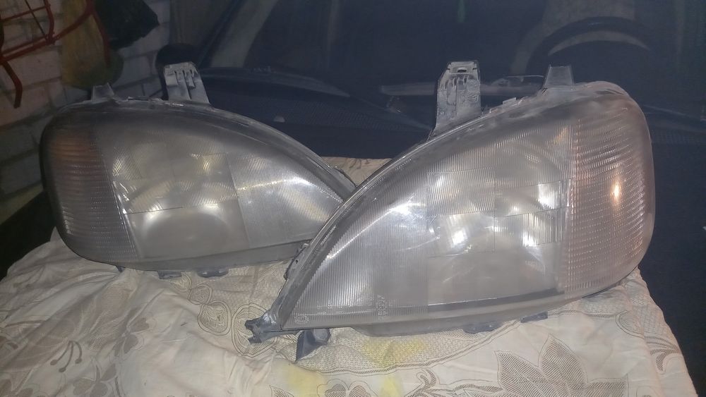 Продам фары мерседес мл 320 .