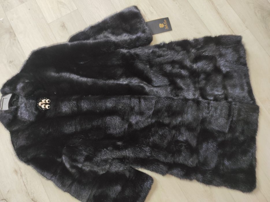 Продам норковую шубу