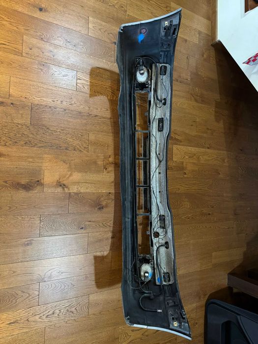 Bara fata BMW E39 cu spalatori de faruri si PDC