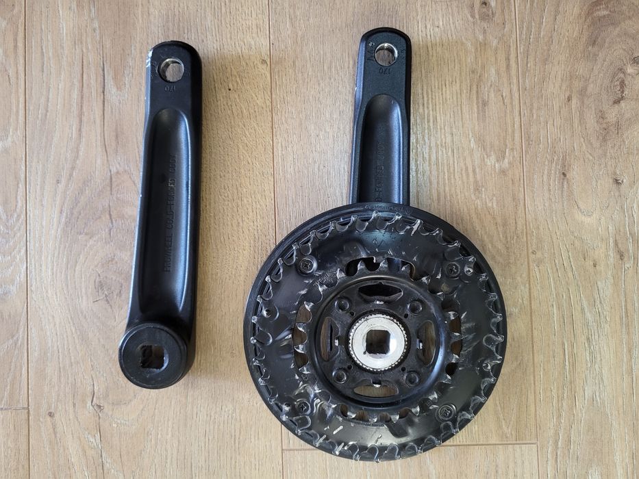 Шатуны велосипедные Giant.