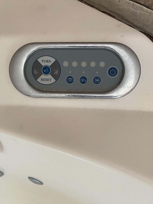 Vand jacuzzi in stare perfecta