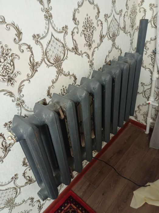 Батарея чугунная