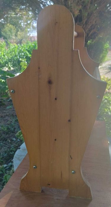 Кошница от естествено дърво за вестници