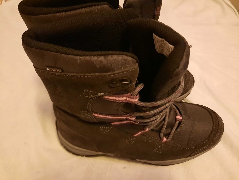 Ghete fete Jack Wolfskin marime 39 inalte stare impecabila