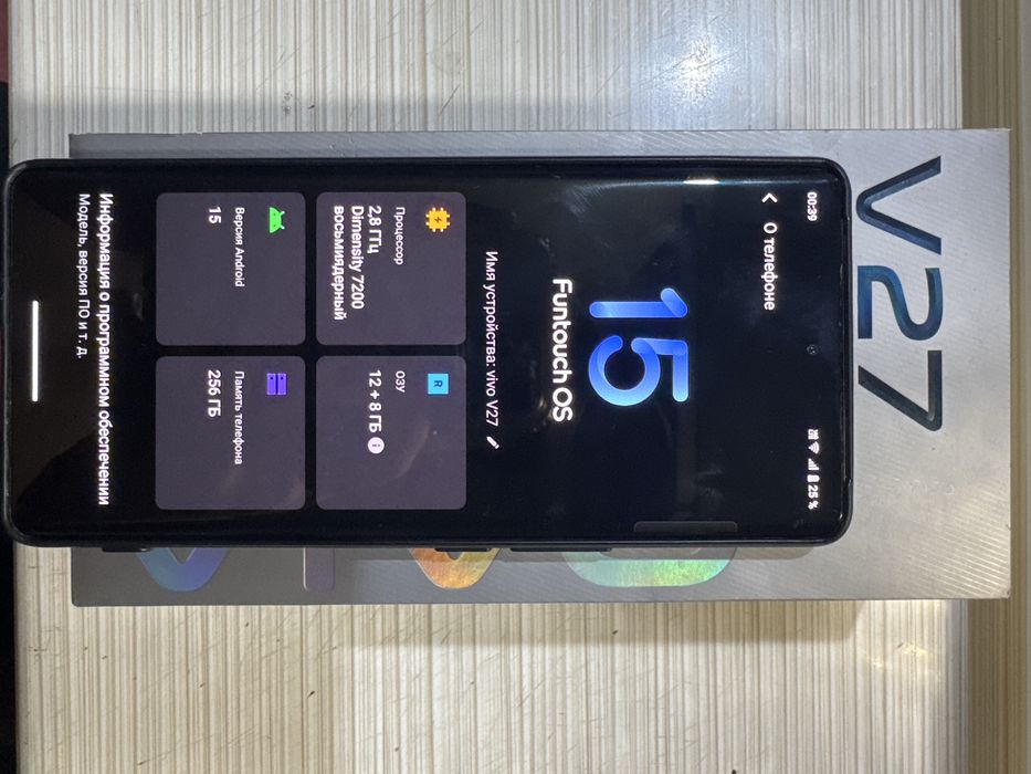 Vivo v27 12+8 256 гБ