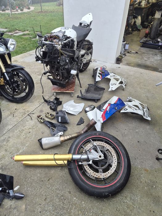 Bmw s1000rr на части