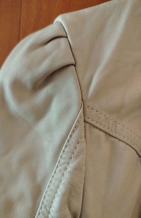 Страхотно дамско кожено яке размер XS