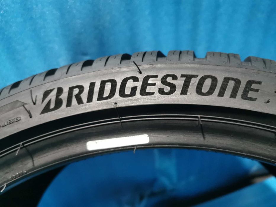 275/30/20 bridgestone m+s 2 buc