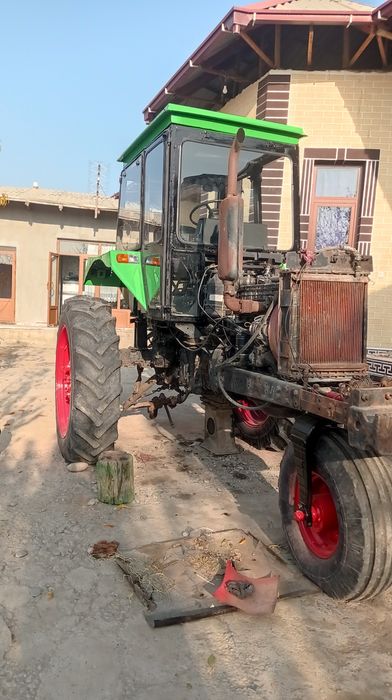 МТЗ 811 трактор сотилади.