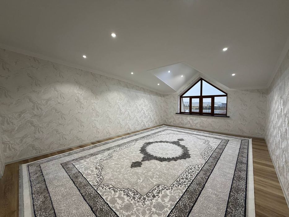 Новостройка Мансарда 136 кв с лифтом