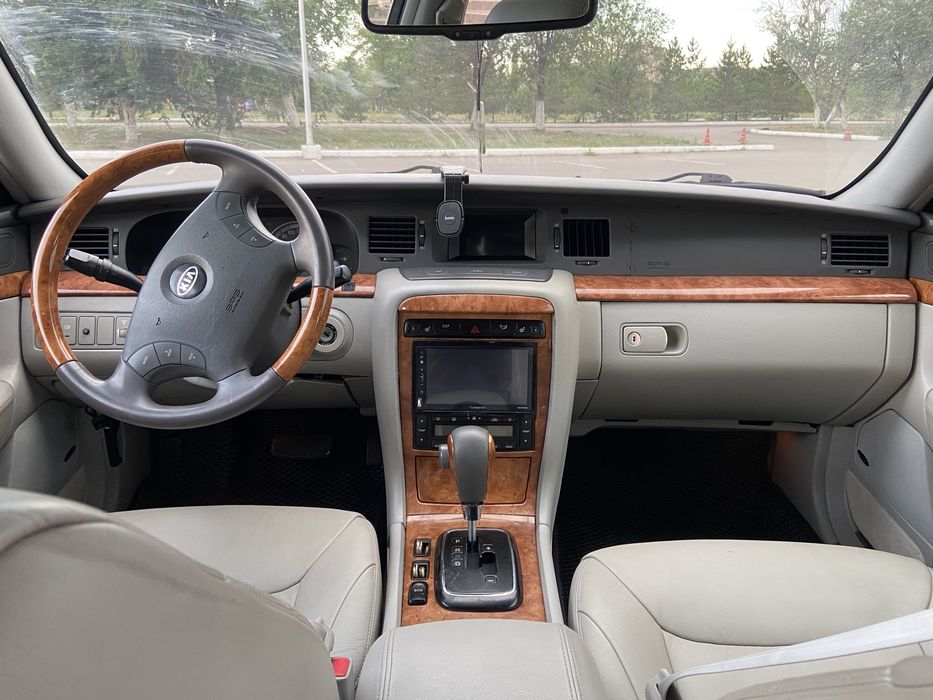 Kia Opirus продается