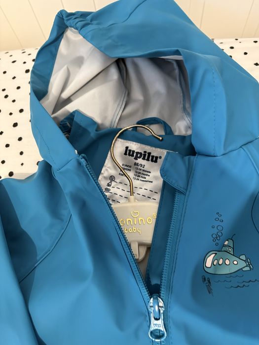 Geaca si pantaloni impermeabili marimea 86/92