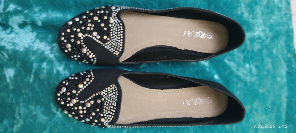 Обувь, вещи не дорого!!!