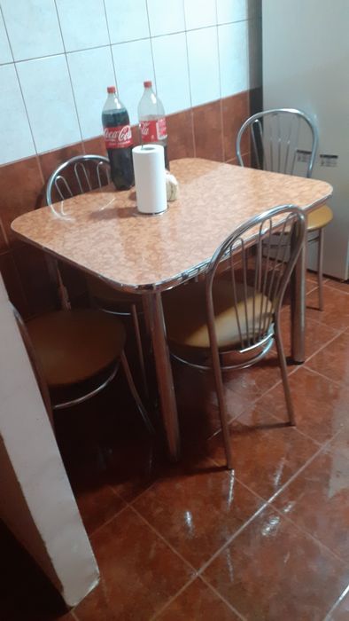 Mobilă de bucătărie