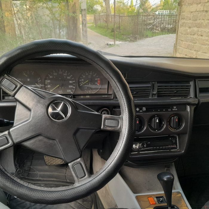 Mercedes 190 автомат