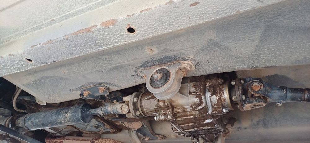 Ваз 2121 4х4 срочно сотилади радной краска 91.000пробег