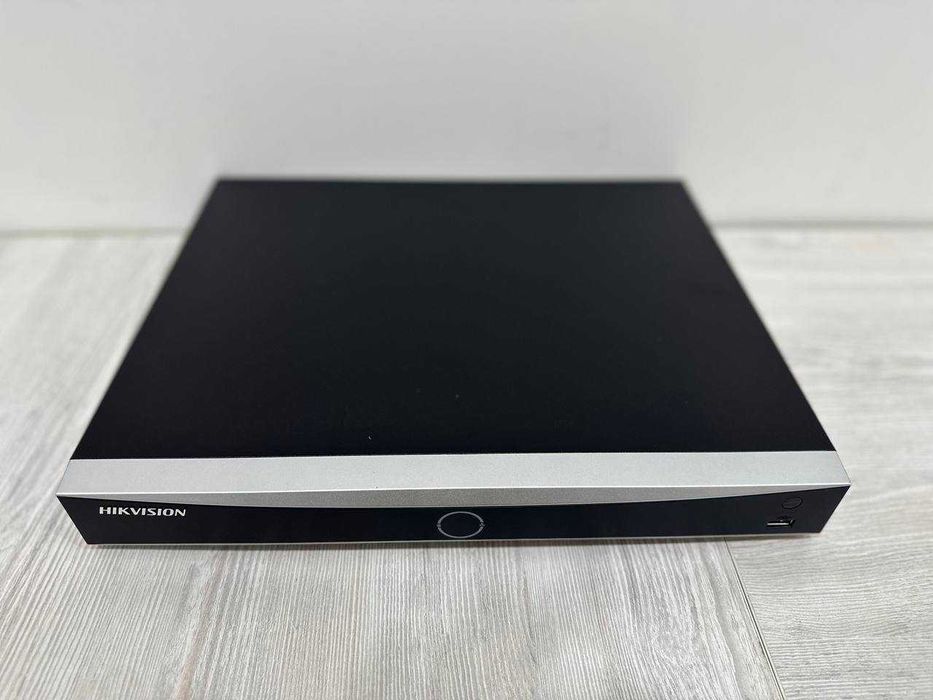 Сетевой видеорегистратор Hikvision DS-7608NXI-K2