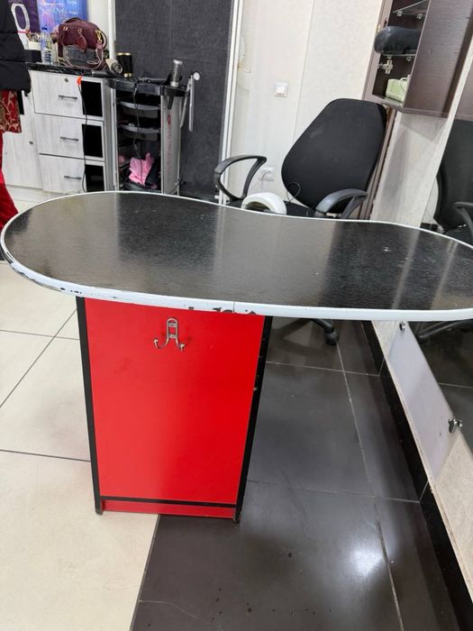 Стол для маникюра