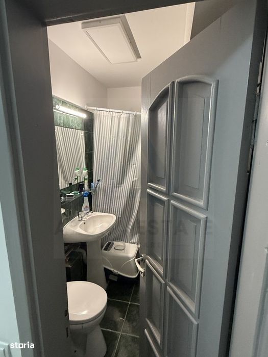 Apartament 3 camere 78 mp utili 3 balcoane 2 bai boxă  zona Terezian