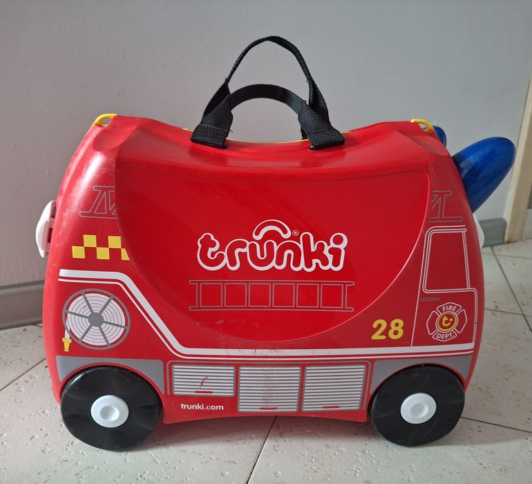 Детски куфар за дърпане Trunki