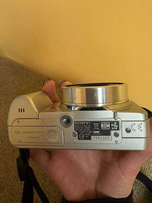 Фотоапарат Sony Cyber Shot DSC-H3, сив