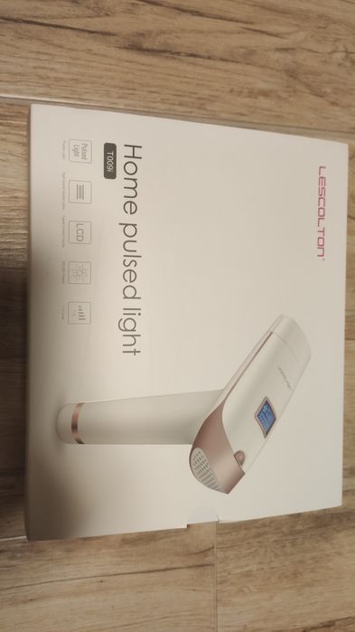 IPL Фотоeпилатор с подарък масажор за лице