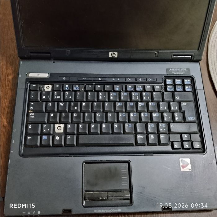Laptop  hp compacq nc 6120 pentru piese