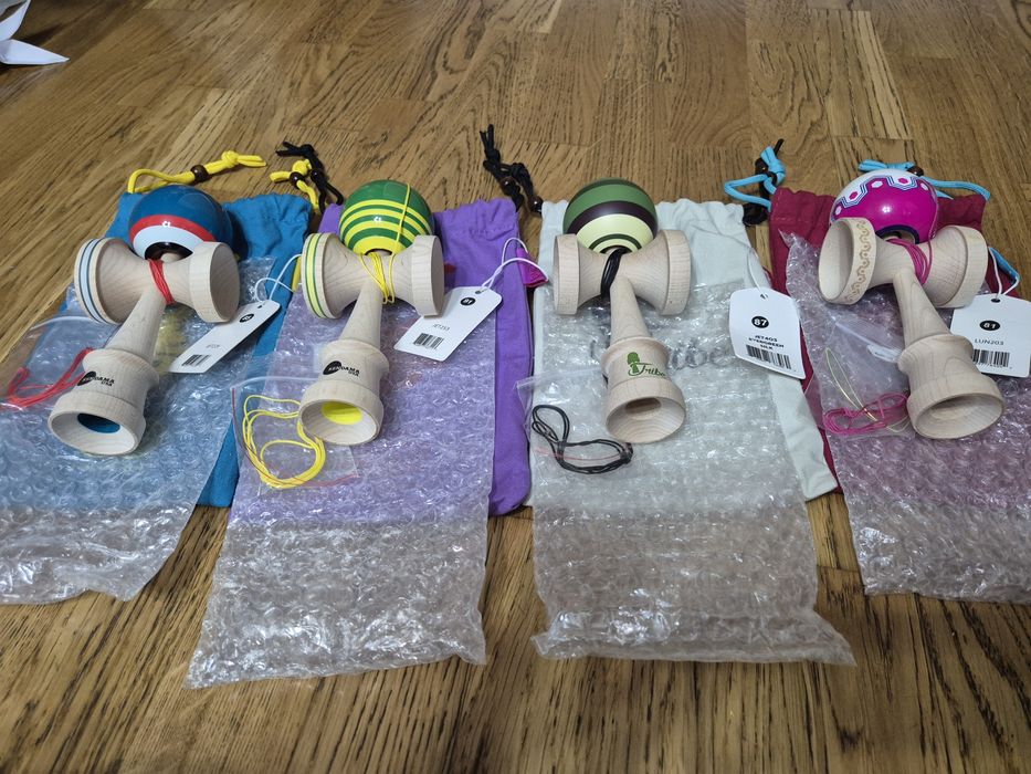 Vand 4 x Kendama USA