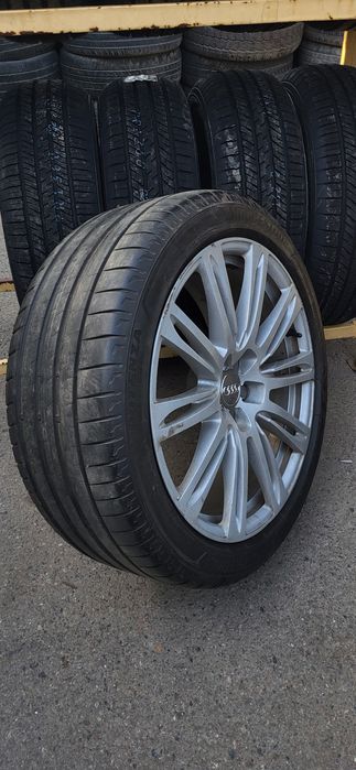Продам диск комплект с резины 4шт оригинал R20