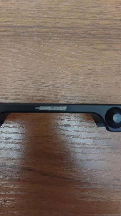 Продавам стойка с бър монтаж за термо камера на фирмата Блазер