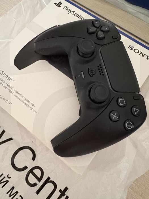 Продам джойстик dualsense